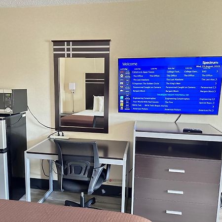 Deluxe Inn - Fayetteville I-95 Ngoại thất bức ảnh