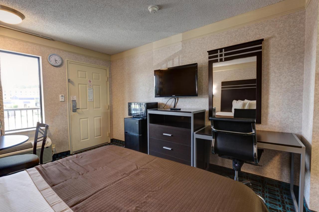 Deluxe Inn - Fayetteville I-95 Ngoại thất bức ảnh