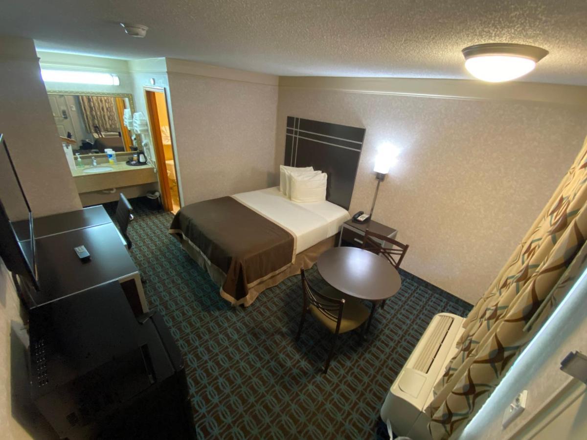 Deluxe Inn - Fayetteville I-95 Ngoại thất bức ảnh