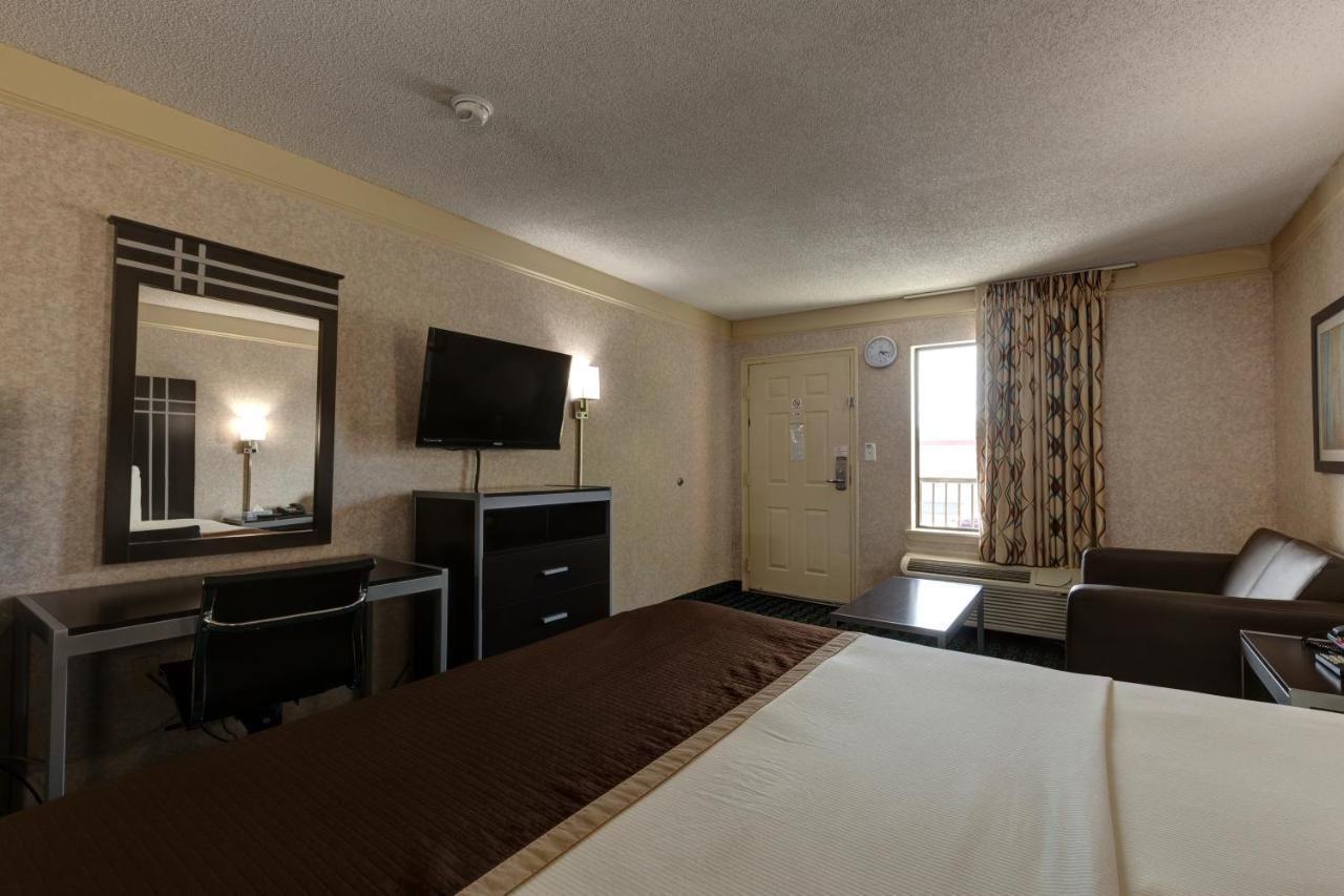 Deluxe Inn - Fayetteville I-95 Ngoại thất bức ảnh