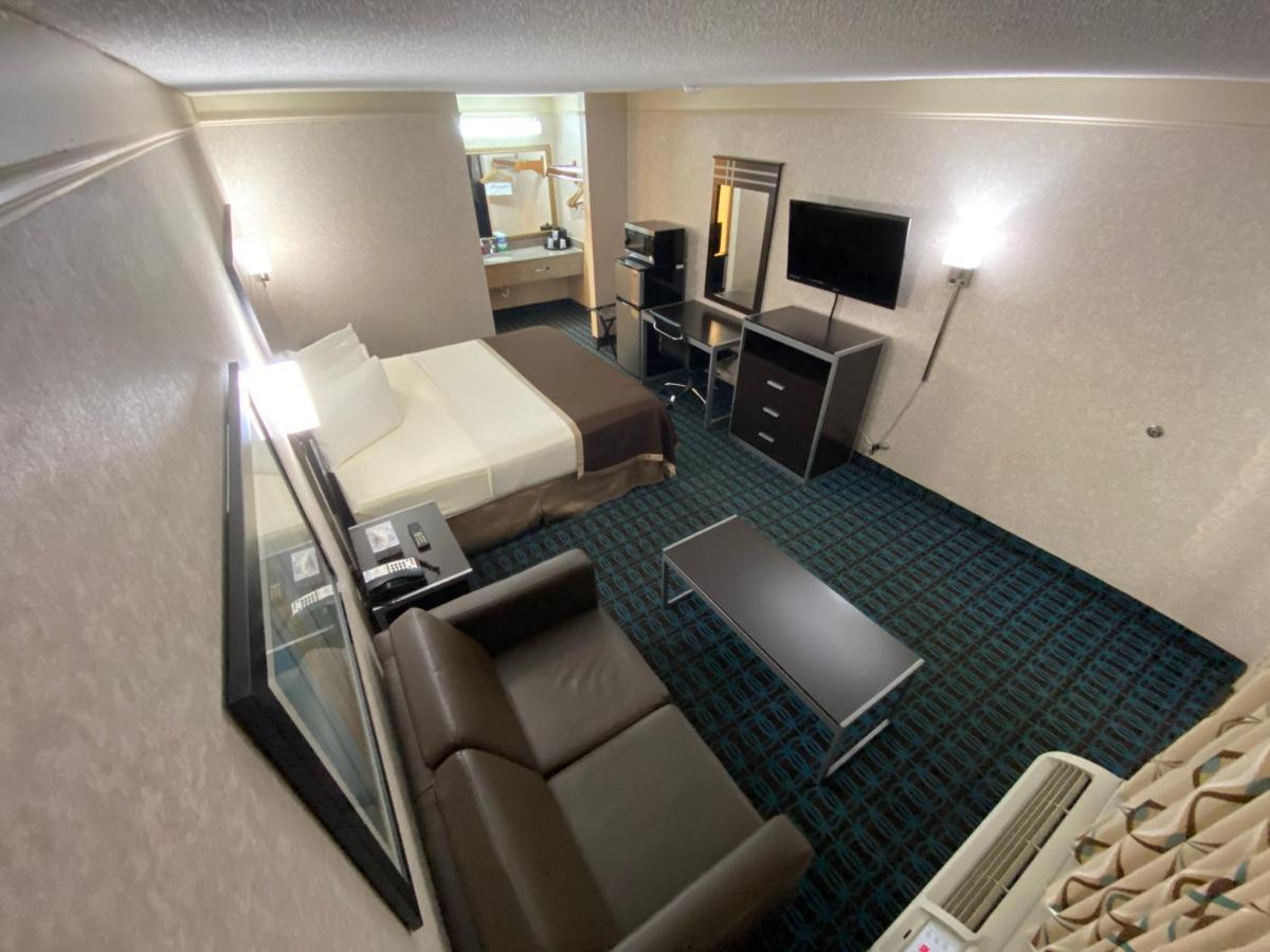 Deluxe Inn - Fayetteville I-95 Ngoại thất bức ảnh