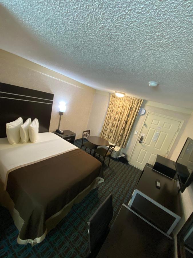 Deluxe Inn - Fayetteville I-95 Ngoại thất bức ảnh