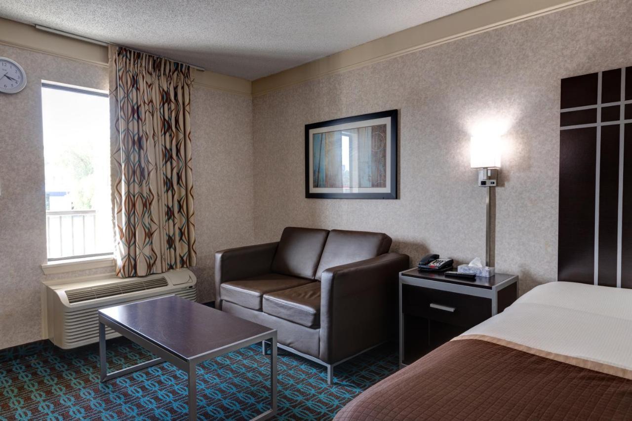 Deluxe Inn - Fayetteville I-95 Ngoại thất bức ảnh