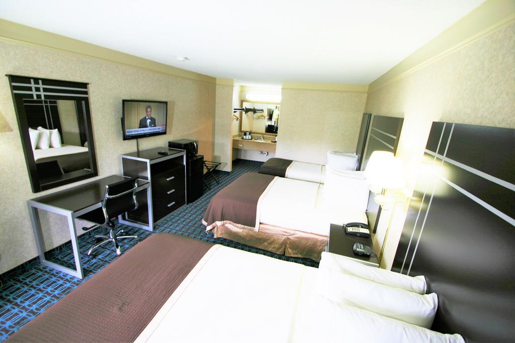 Deluxe Inn - Fayetteville I-95 Ngoại thất bức ảnh