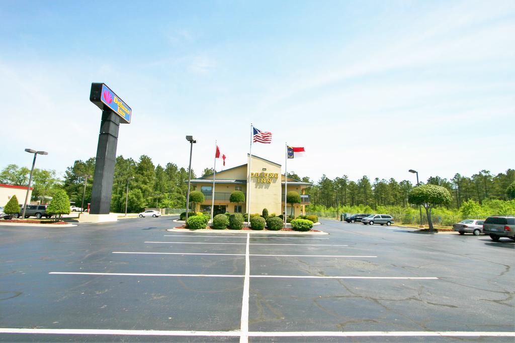 Deluxe Inn - Fayetteville I-95 Ngoại thất bức ảnh